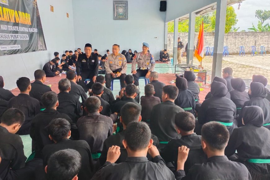 Polsek Balerejo Kawal Tes Kenaikan Tingkat Siswa PSHT, Pastikan Situasi Kamtibmas Kondusif